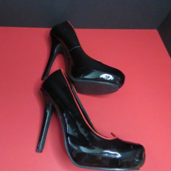 Leg Avenue Shoe Collection Heels Size 9 (Run Small 8) Black With Red Lined Trim - Picture 6 of 7